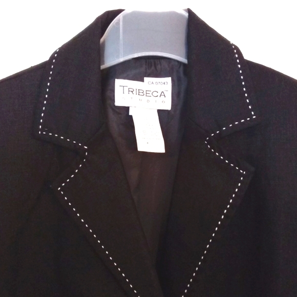 Tribeca Linen Three Button Jacket - Picture 4 of 11